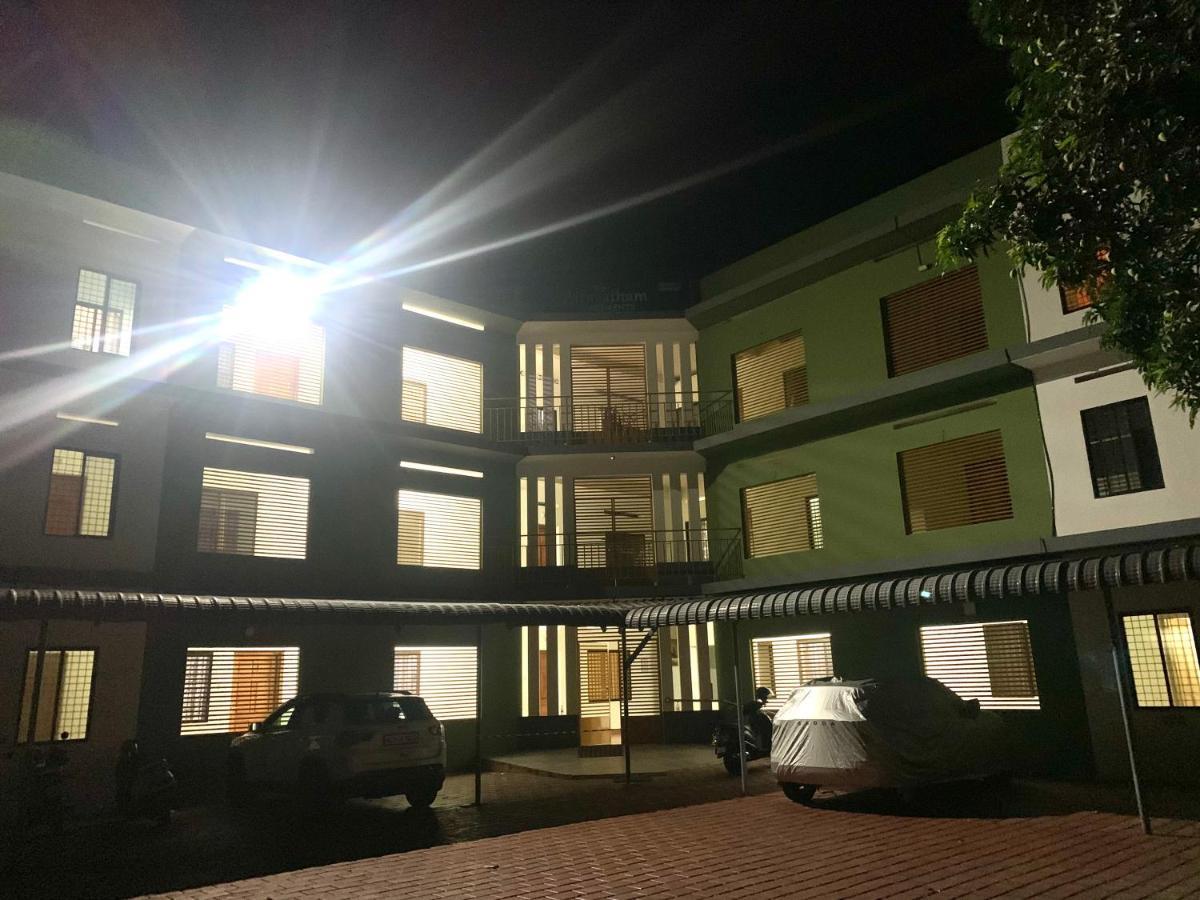 Airavatham Apartments Guruvāyūr Exterior foto