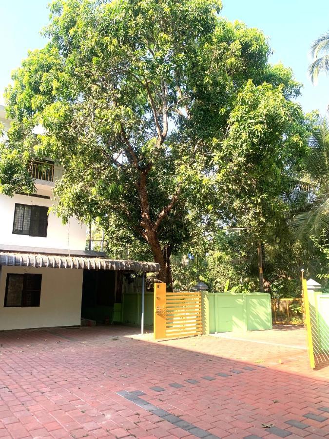 Airavatham Apartments Guruvāyūr Exterior foto
